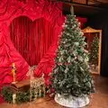 Diamant Green Christmas Tree With Mixed Silicone Needle And Red Viburnum Berries PE+ PVC 220CM - ნაძვის ხე შერეული სილიკონის წიწვებით და კენკრით