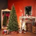 Winter Pearl Christmas Tree 210 CM With Pine Cones And Berries - ნაძვის ხე გირჩით და კენკრით