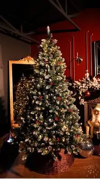 Frosted Haven Christmas Tree  210 CM With Light, Snow-Covered Branches, Pine Cones And Berries - ნაძვის ხე განათებით დათოვლილი ბოლოებით, გირჩით და კენკრით, 5 image