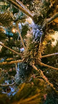 Christmas Tree With Lights 240 CM PE + PVC Snow-Covered - ნაძვის ხე, დათოვლილი, შერეული სილიკონის წიწვებით და განათებით, 11 image