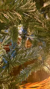 Christmas Tree With Lights 210 CM PE + PVC Snow-Covered - ნაძვის ხე, დათოვლილი, შერეული სილიკონის წიწვებით და განათებით, 12 image