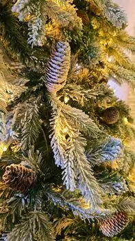 Christmas Tree 210 CM With Pine Cones And Lights, PE + PVC Snow-Covered ნაძვის ხე სილიკონის შერეული ტოტებით, გირჩით და განათებით, 5 image