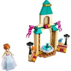 LEGO Disney 43198 Anna’s Castle Courtyard