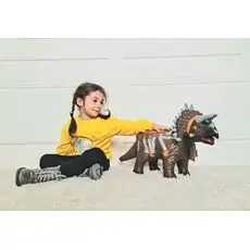 LARGE TOY TRICERATOPS DINOSAUR MODEL WITH IC BROWN HY608 გადასაჯდომი დინოზავრი