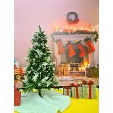 Christmas Tree With Pine Cones And Berries საახალწლო ნაძვის ხე დათოვლილი ბოლოებით გირჩით და კენკრით 150 სმ (OT2075)