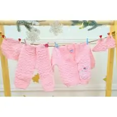 Giraffe Knitted Clothes Set Pink - საბავშვო ტანსაცმლის ნაკრები