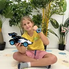 Remote Control Car დისტანციურად მართვადი სათამაშო მანქანა