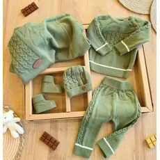 Cute Knitted 5 In 1 Set Green - ჩვილის სამოსის ნაკრები