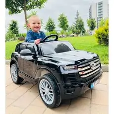 Toyota Jeep Black - ელექტრო მანქანა კაუჩუკის საბურავებით