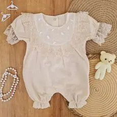 Beautiful Vintage Romper - ჩვილის რომპერი