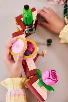 Lego Wicked 75683 Glinda & Elphaba's Dormitory, 11 image