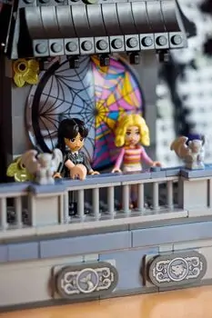 Lego Wednesday 76781 Wednesday & Enid's Dorm Room, 13 image
