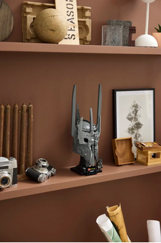 Lego Icons 11373 The Lord of the Rings: Sauron's Helmet, 2 image