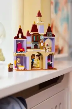 Lego Disney 43289 Belle & the Beast's Enchanted Castle, 11 image