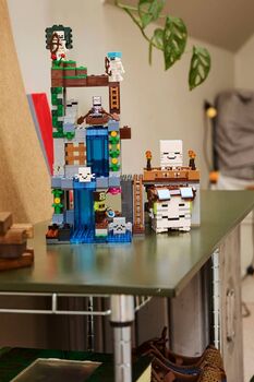 Lego Minecraft 21597 Ghast Station, 11 image