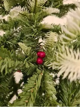 Christmas Tree With Pine Cones And Berries საახალწლო ნაძვის ხე დათოვლილი ბოლოებით, კენკრით და გირჩით 240 სმ (OT642), 2 image