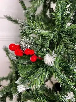 Christmas Tree With Berries საახალწლო ნაძვის ხე დათოვლილი ბოლოებით და კენკრით 180 სმ (OT733), 3 image