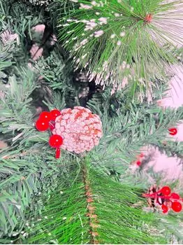 Christmas Tree With Pine Cones And Berries საახალწლო ნაძვის ხე დათოვლილი ბოლოებით გირჩით და კენკრით 210 სმ (OT025), 3 image