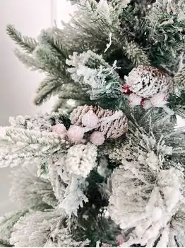 Snow-Covered Christmas Tree With Cones And Berries დათოვლილი საახალწლო ნაძვის ხე გირჩით და კენკრით 180 სმ (OT2019), 7 image