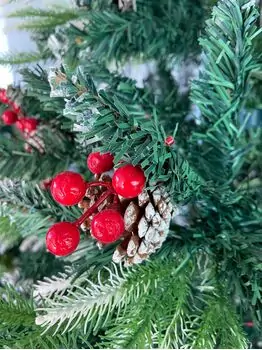 Christmas Tree With Pines Cones And Berries  საახალწლო ნაძვის ხე სილიკონის დათოვლილი ბოლოებით, გირჩით და კენკრით 210 სმ (OT2017), 4 image