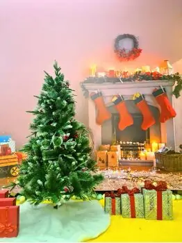 Christmas Tree With Pine Cones And Berries საახალწლო ნაძვის ხე შერეული წიწვებით გირჩით და კენკრით 150 სმ (OT2070)