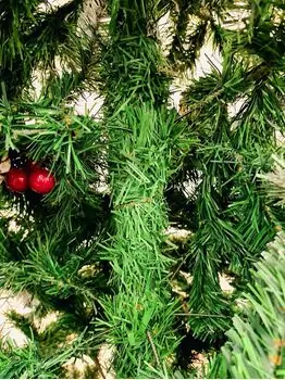 Christmas Tree With Cone And Berries საახალწლო ნაძვის ხე დათოვლილი ბოლოებით გირჩით და კენკრით 240 სმ (OT2076), 5 image