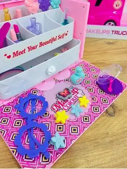 Toy Zest Make Ups Truck - საბავშვო კოსმეტიკის სატვირთო მანქანა, 6 image