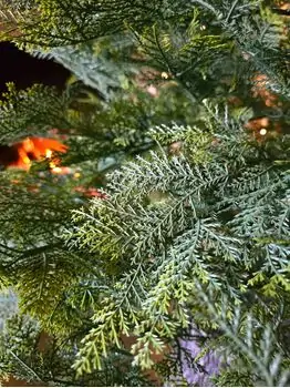 Christmas Tree 180 CM With Simulated Stump Pot PE - ნაძვის ხე ხის მორის ვიზუალის ქოთნით, 100% სილიკონი, 5 image