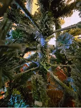 Christmas Tree 180 CM PE + PVC Snow-Covered - ნაძვის ხე, დათოვლილი, შერეული სილიკონის წიწვებით, 8 image