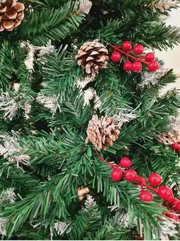 Christmas Tree With Snow-Covered Branches, Pine Cones And Berries 210 CM - ნაძვის ხე დათოვლილი ბოლოებით, გირჩით და კენკრით, 3 image