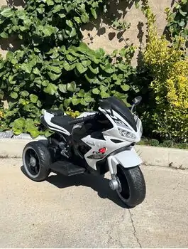 Yamaha YZF-R1 Moto White - ელექტრო მოტოციკლი
