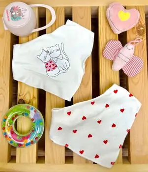 Bebekevi Baby Bib little Kittens საბავშვო წინსაფარი