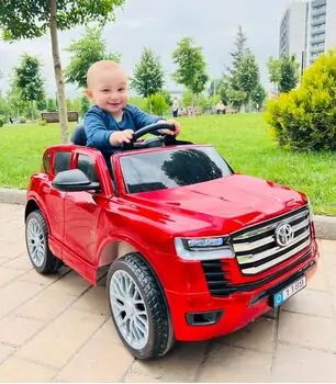 Toyota Jeep Red - ელექტრო მანქანა კაუჩუკის საბურავებით