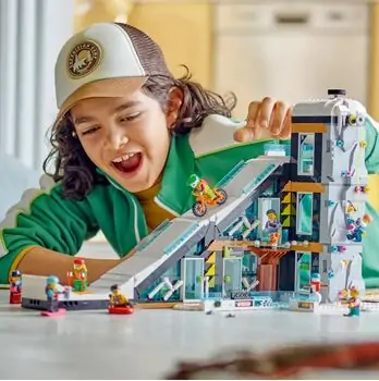 Lego City 60366 Ski and Climbing Center, 12 image