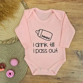 I Drink Till I Pass Out Bodysuit - ჩვილის ბოდე