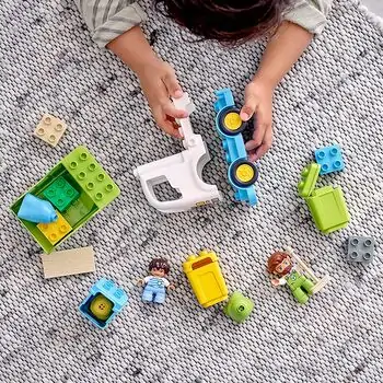 Lego Duplo 10945 Garbage Truck and Recycling, 10 image