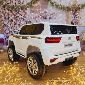 Toyota Painting White - ელექტრო მანქანა კაუჩუკის საბურავებით, 4 image