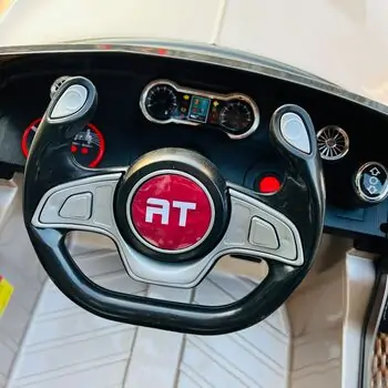 Electric Car Painted Golden - ელექტრო მანქანა კაუჩუკის საბურავებით, 6 image