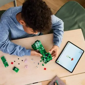 Lego Minecraft 21276 The Creeper™, 9 image