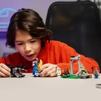 Lego Fortnite 77075 Peely & Sparkplug's Camp, 7 image