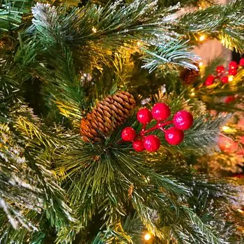 Christmas Tree 210 CM With Lights White Tips, Pine Cones And Berries PE+PVC - ნაძვის ხე განათებით შერეული სილიკონის წიწვებით, თეთრი ბოლოებით, გირჩით და კენკრით, 6 image