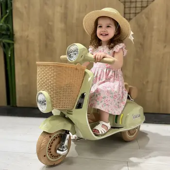 Vespa Moto Green With Basket - ელექტრო სკუტერი კალათით