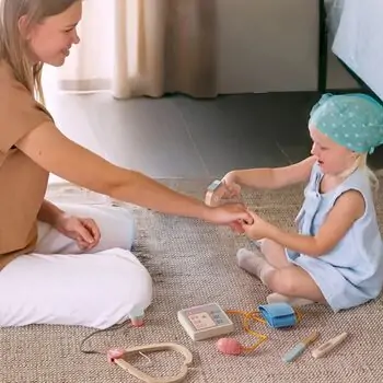 Wooden Doctor's Emergency Center Toy Set - სათამაშო ხის სექიმო ნაკრები, 6 image