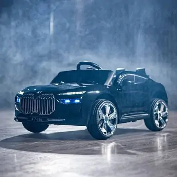 BMW I7 Electric Car Painted Black - ელექტრო მანქანა, 2 image