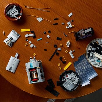 lego Icon 11382 Hubble Space Telescope, 17 image