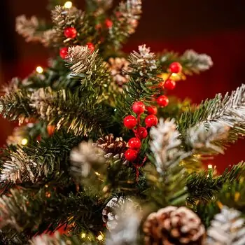 Christmas Tree With Pine Cones, Berries And Lights 210 CM - ნაძვის ხე გირჩით, კენკრით და განათებით, 4 image