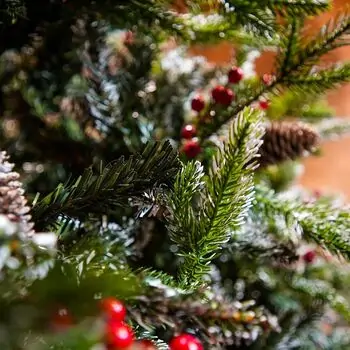 Christmas Tree With Mixed Silicone Needle, Pine Cones And Berries PE+PVC 210 CM - ნაძვის ხე შერეული სილიკონის წიწვებით, გირჩით და კენკრით, 8 image