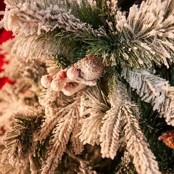 Snow-Covered Christmas Tree With Cones And Berries საახალწლო ნაძვის ხე შერეული დათოვლილი სილიკონის წიწვებით, გირჩით და კენკრით  210 სმ (OT2020), 9 image