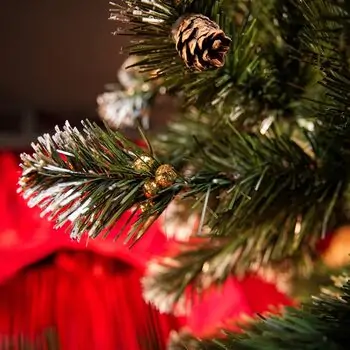 Lidia Green Christmas Tree With White Tips, Pine Cones And Berries PVC 220CM - ნაძვის ხე თეთრი ბოლოებით, გირჩით და კენკრით, 7 image