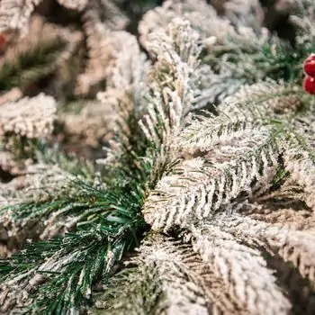 Christmas Tree With Berries PE + PVC 210 CM Snow-Covered - დათოვლილი ნაძვის ხე შერეული სილიკონის წიწვებით და კენკრით, 12 image